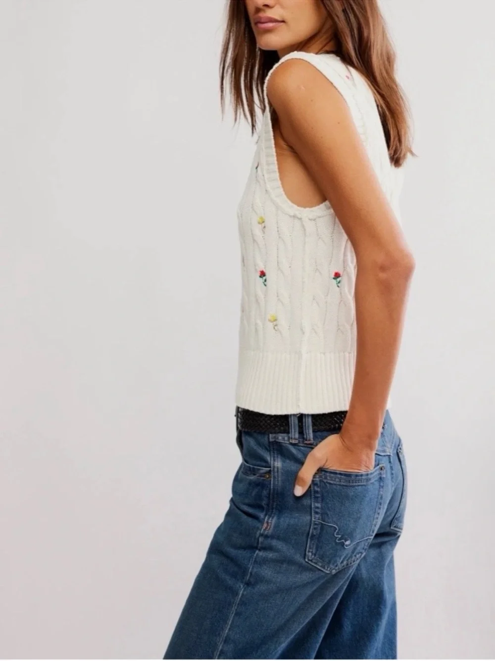 🆕- Free People - Plumeria Floral Sleeveless Cable Knit Vest. Size: Small